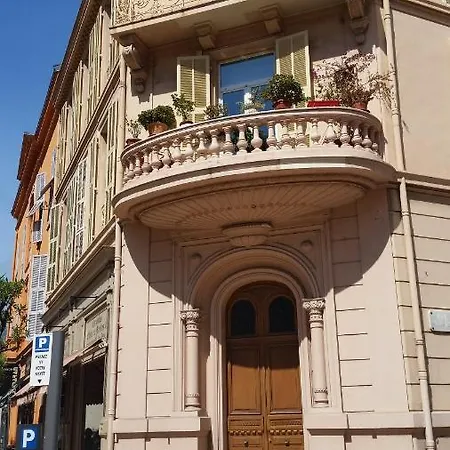 Lejlighed Zara Menton